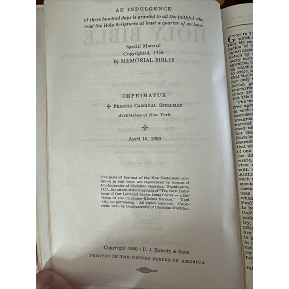 Vintage Memorial Edition 1958 Holy Bible, Illustrated With Cedar Wood Case - Picture 7 of 13